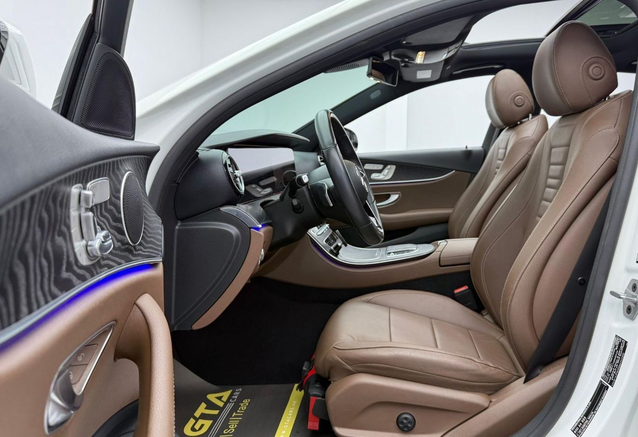 مرسيدس بنز E300 2021 Mercedes Benz E300, 2026 Mercedes Warranty, Full MB Service History, Low Km, Fully Loaded, GCC