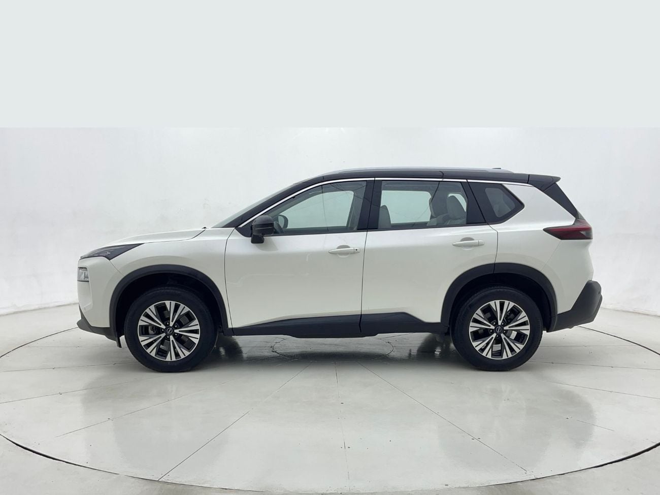 Nissan XTrail 2.5L 2025 | 0 DP | 1663/Month | 30 Day Return | Service History