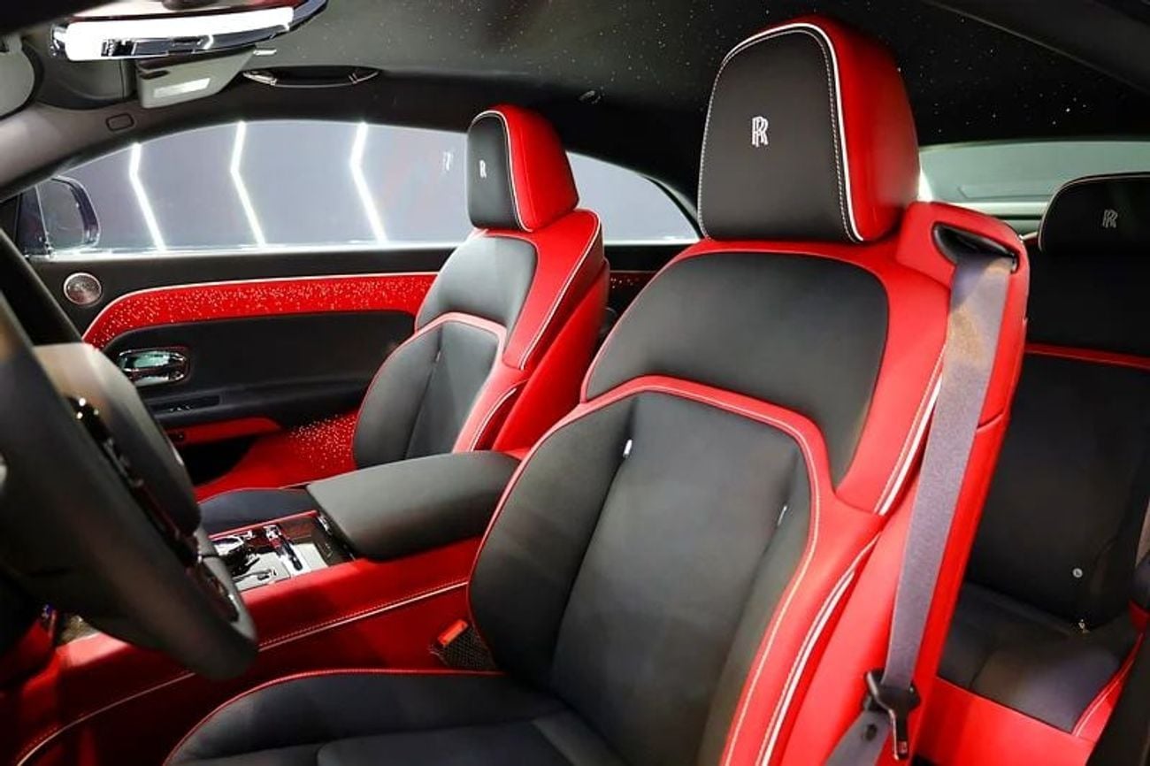 رولز رويس سبيكتر STD 2025 Rolls Royce Spectre Black Badge, Bespoke Audio, Two-Tone Interior, Dealer Warranty + Service!!