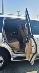 Toyota Land Cruiser VXR TOYOTA LANDCRUSIER VXR 5.7 L 2014 GCC TOYOTA LANDCRUSIER VXR 5.7 L  MODEL 2014  GCC SPECS  FULL OPTI