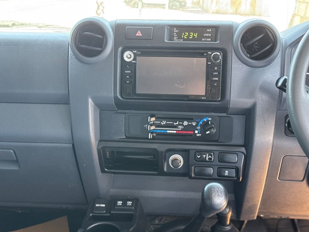 تويوتا لاند كروزر بيك آب Double Cabin 4.5L