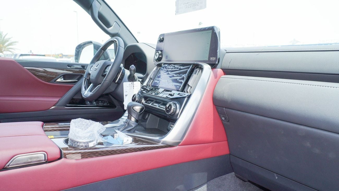 Lexus LX600 SIGNATURE 3.5L V6