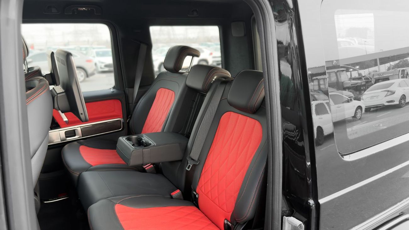 Mercedes Benz G63 AMG STANDARD 2026 Mercedes-Benz AMG G 63 4.0L AT Petrol (Black-Red)