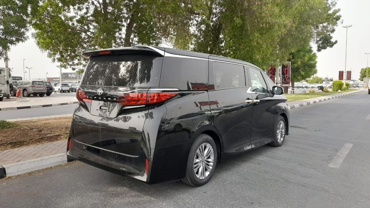 تويوتا ألفارد Executive Lounge