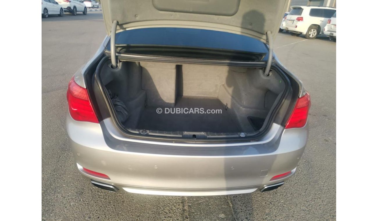 BMW 750Li IL
