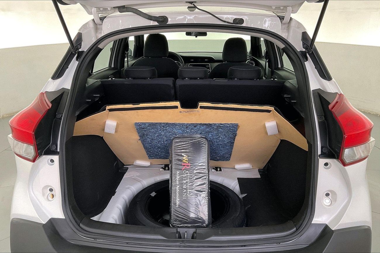 Nissan Kicks SV+NAV | 1 year free warranty | 0 Down Payment