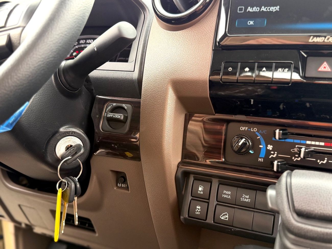 تويوتا لاند كروزر بيك آب SC 4.0