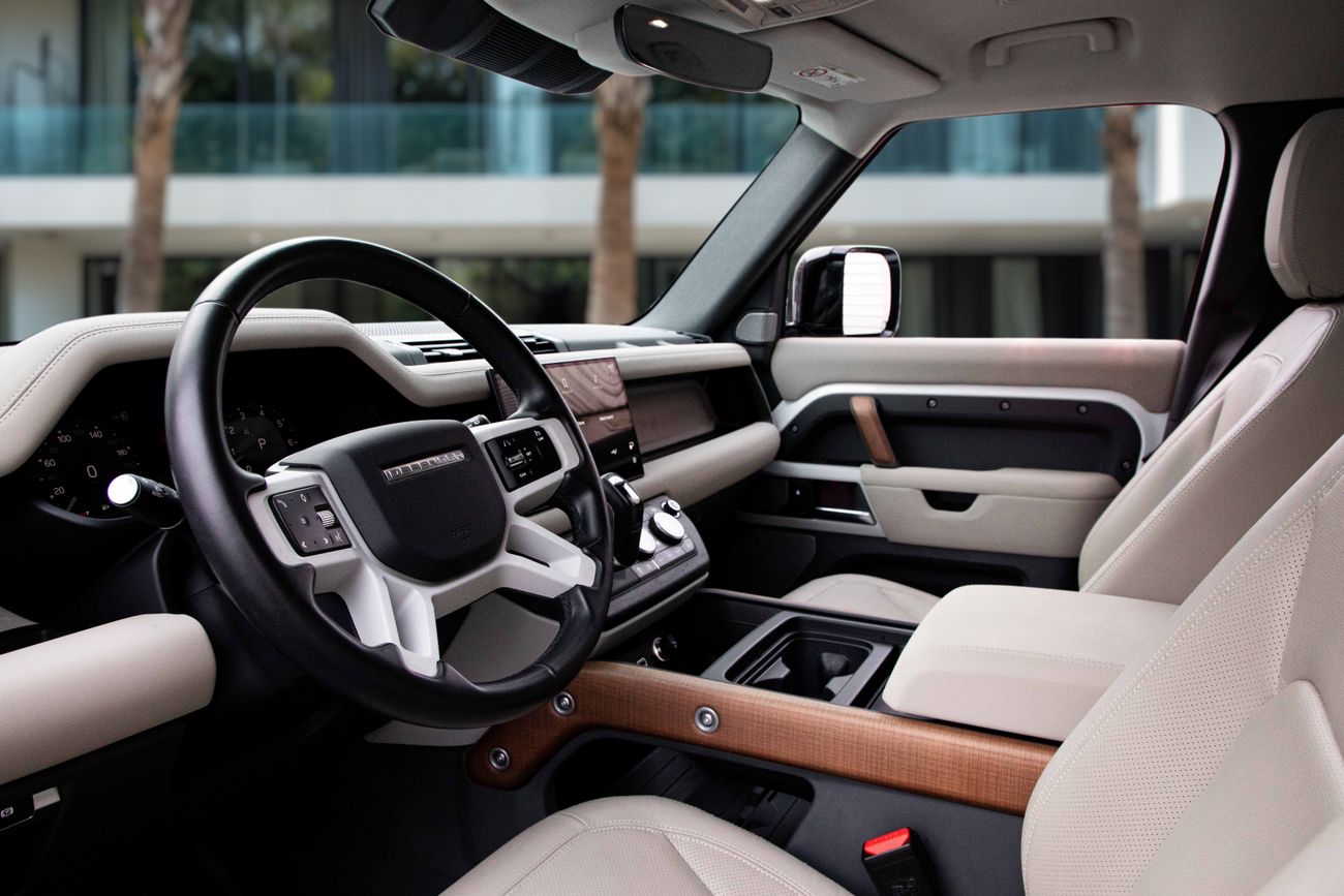 Land Rover Defender Defender P400 HSE | 6,169 P.M | 0% Downpayment | Agency Warranty!