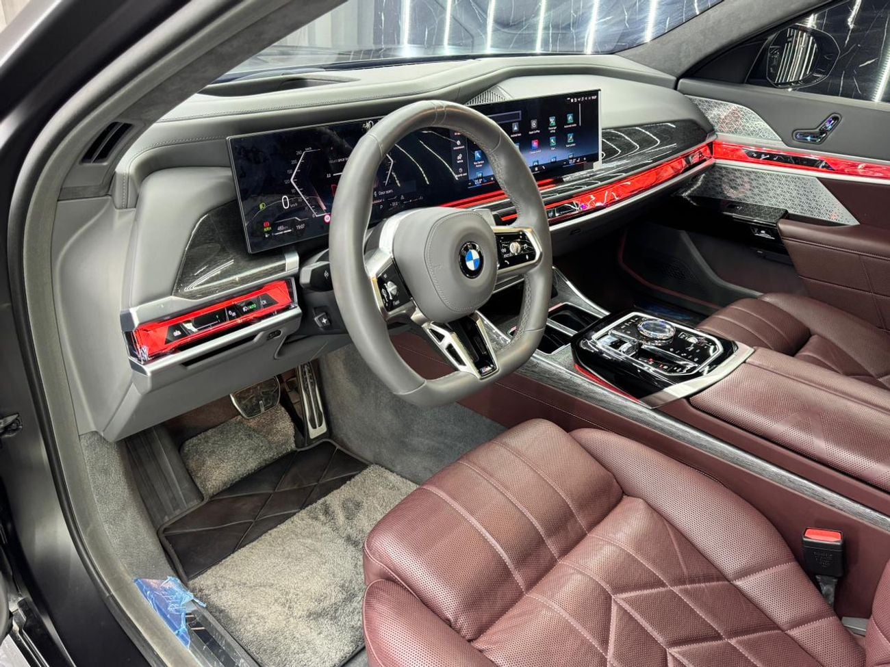 BMW 760i 4.4L ,V8 ,8 Speed xDrive AWD