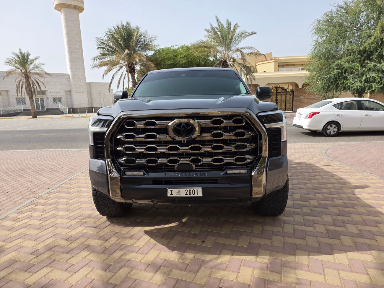 Toyota Tundra 2024 SR5 V6 twin turbo 389hp 4x4 LOW MILEAGE In perfect condition