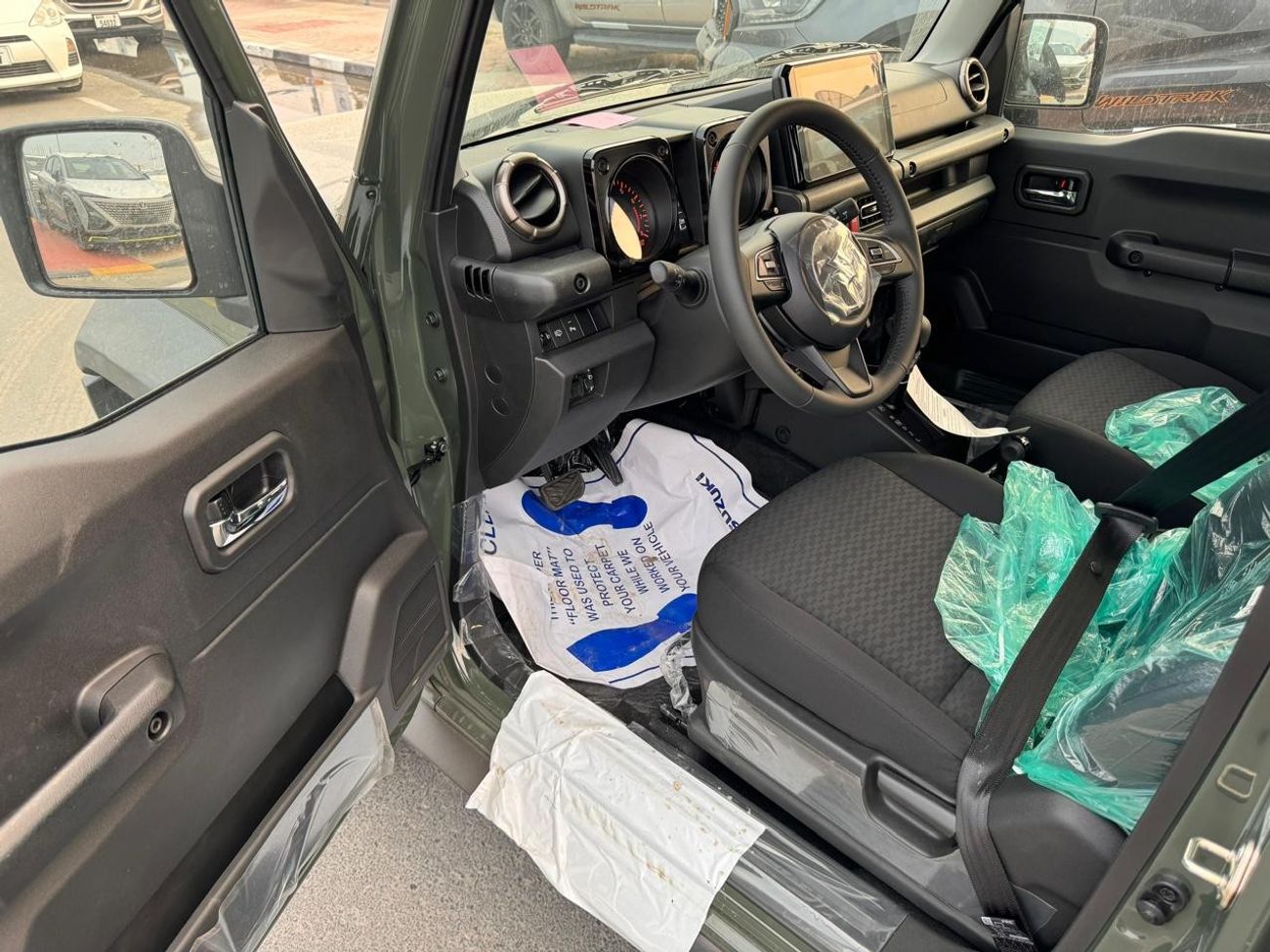 سوزوكي جيمني 1.5L PETROL 5 DOOR VVT AUTOMATIC TRANSMISSION