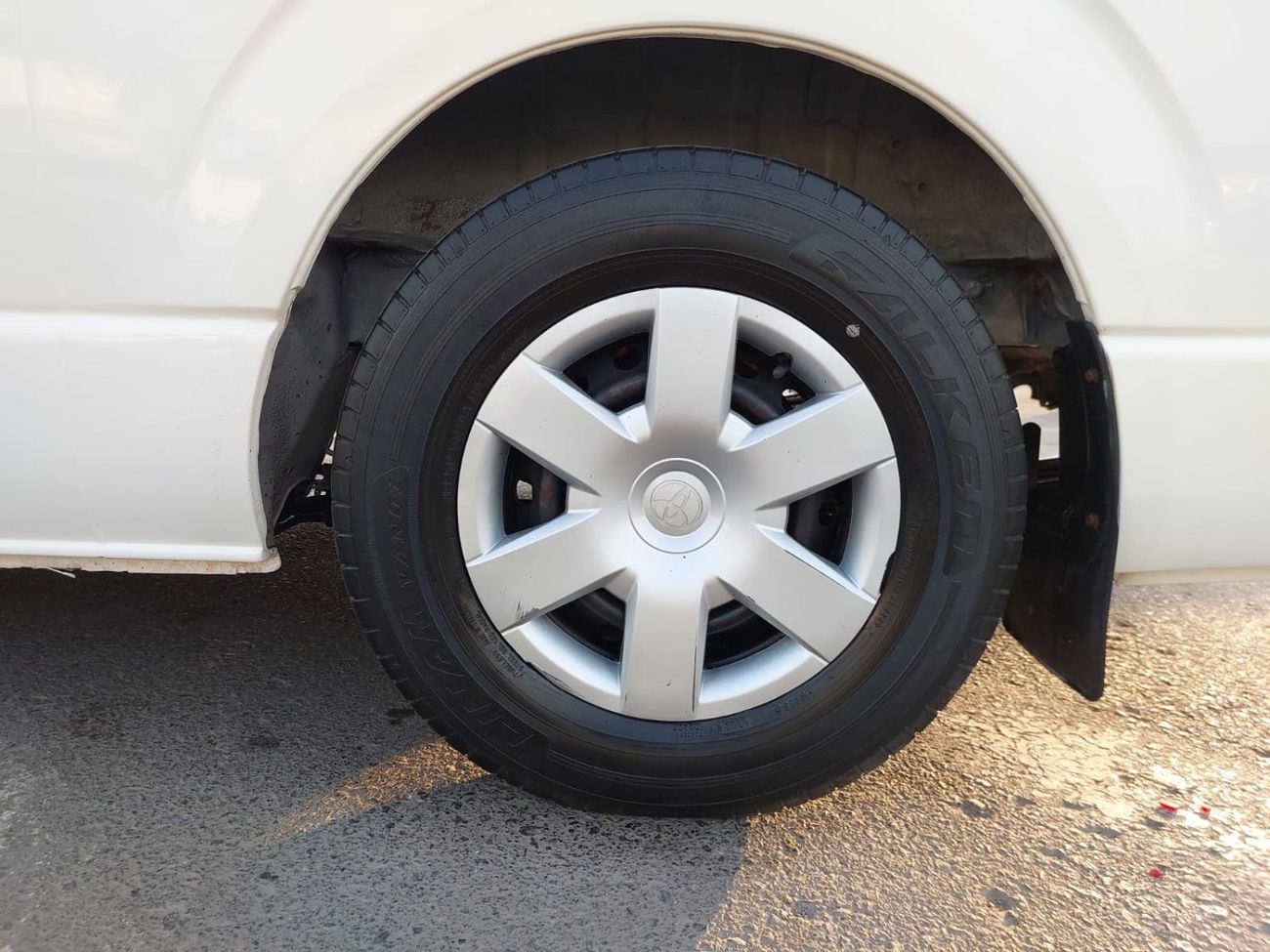 تويوتا هاياس TOYOTA HIACE COMMUTER VAN RHD 2019 MODEL 3.0 L DIESEL AUTOMATIC(PM38974)