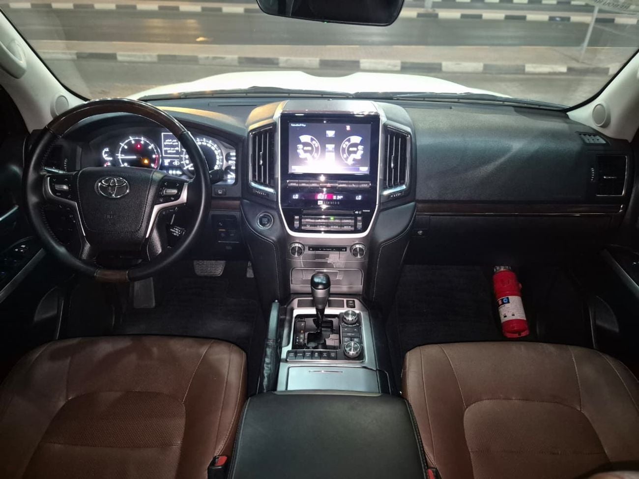 Toyota Land Cruiser VXR 5.7L 4WD TOYOTA LAND CRUISER GRAND TOURING 2020