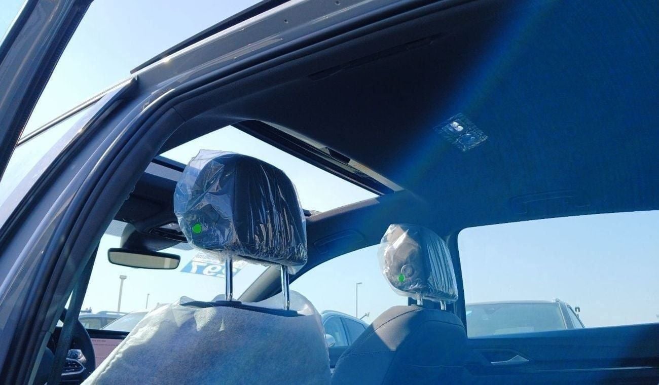 Volkswagen Golf Volkswagen Golf R Line 1.4L TSi Petrol 2024YM | Export Price