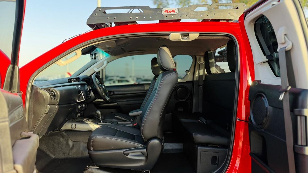 Toyota Hilux 2021 | 2.8L DIESEL | AT TRANSMISSION | RIGHT HAND DRIVE | SMART CAB | 4X4 HEAVY SPORTS BAR WITH BASK