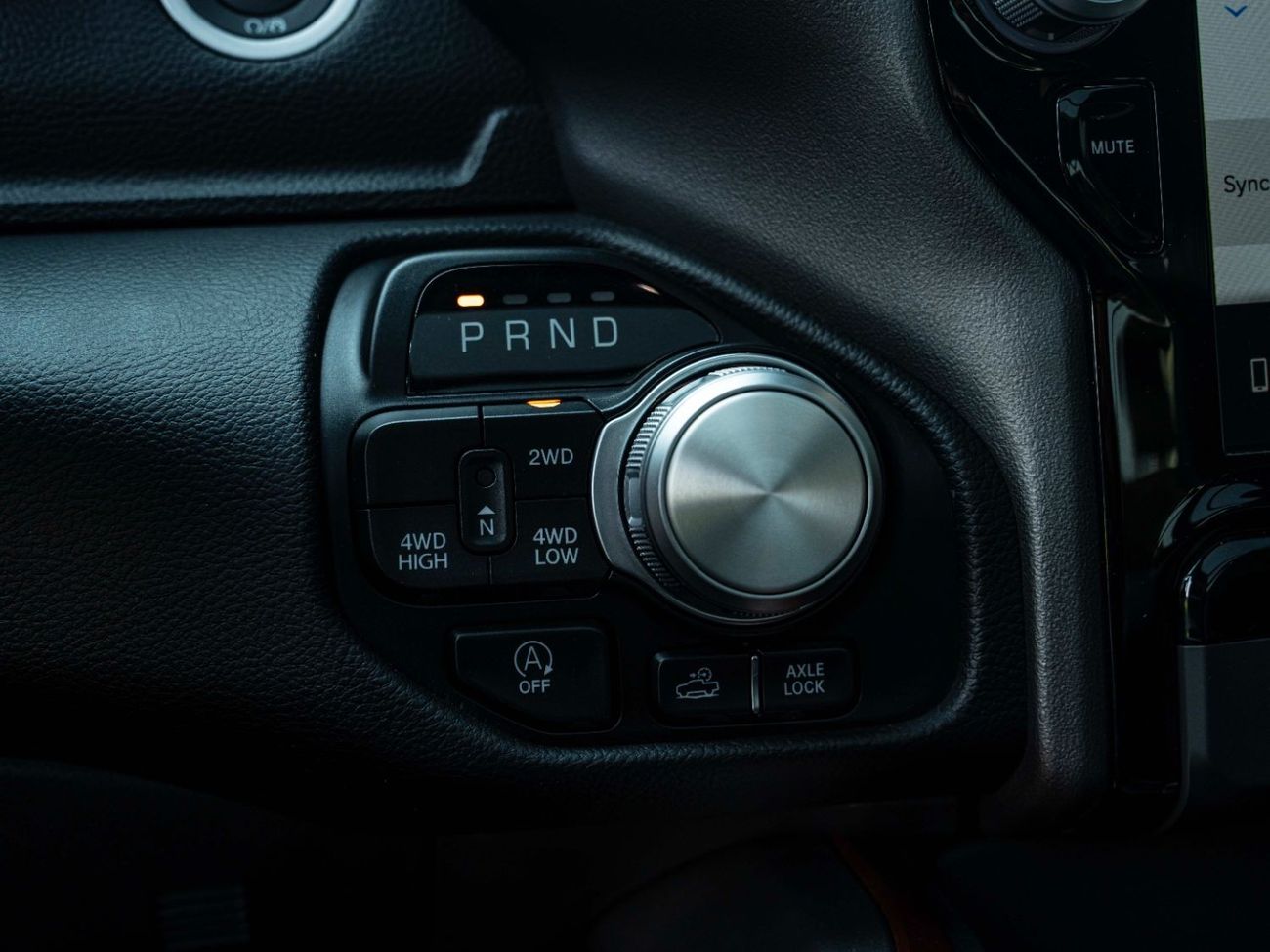 RAM 1500 AED 3,460 PM • RAM 1500 REBEL LUXURY 5.7L HEMI® V8 • ONLY 13,000 KMS • DODGE WARRANTY + SERVICE PLAN