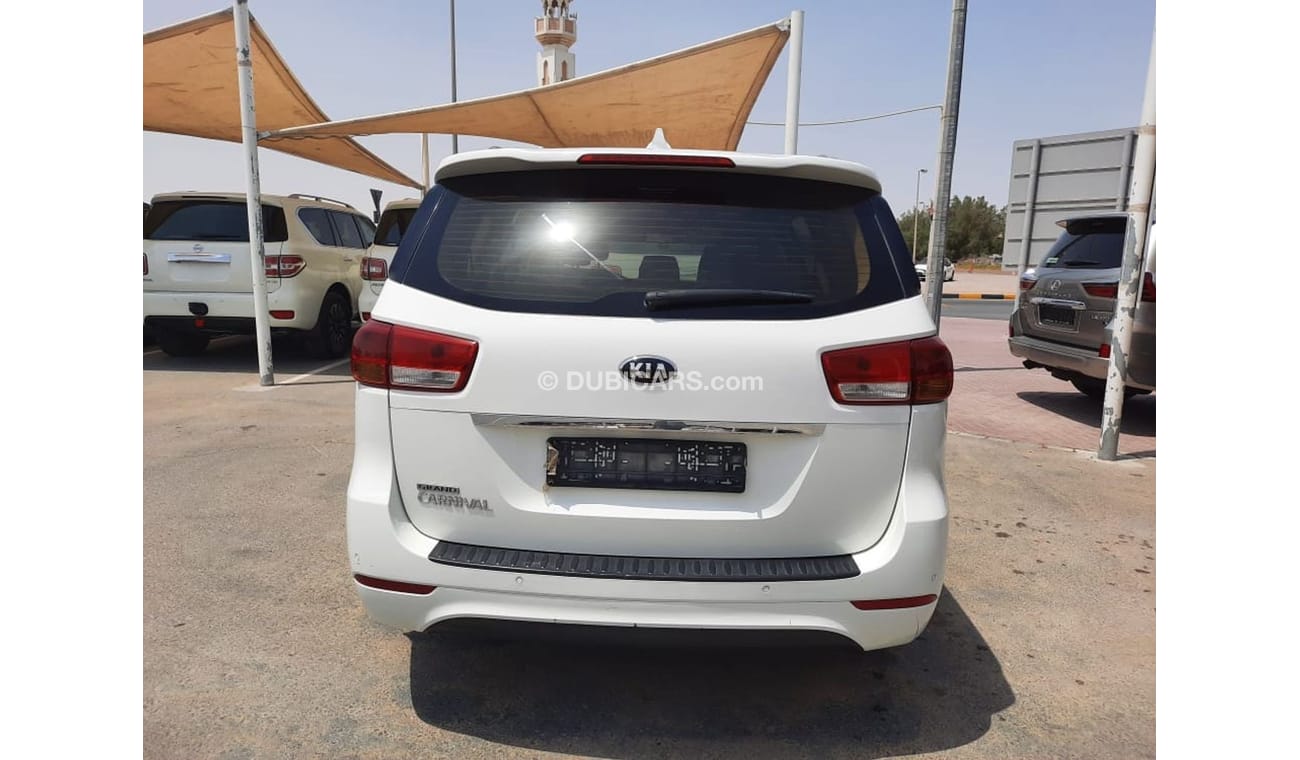 Kia Carnival KIA KARNAVAL 2016 -