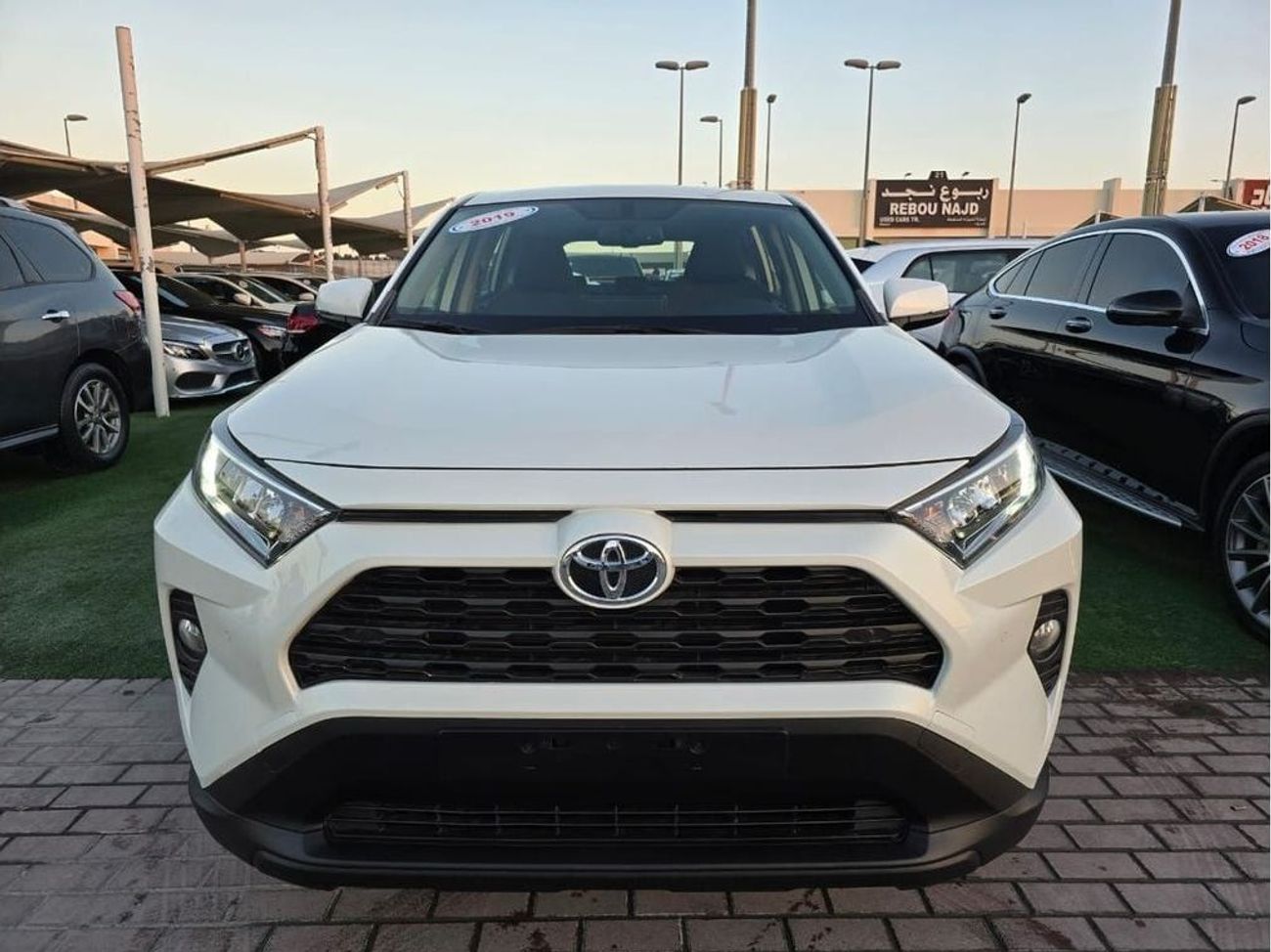 Toyota RAV4 GX 2.5L TOYOTA RAV4 2019 GCC 4 cylinder engine 2.5L clean car without accident without paint just bu