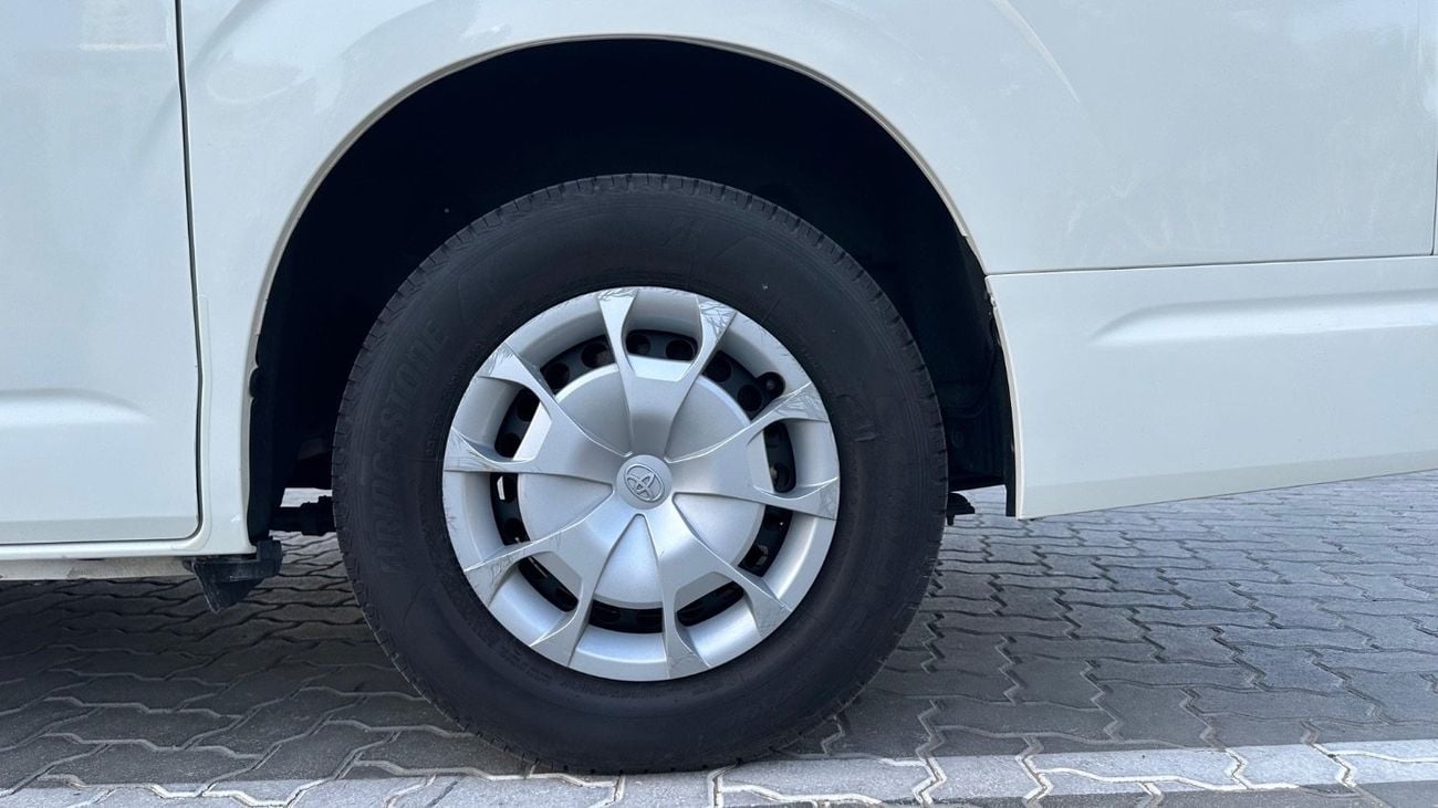 Toyota Hiace VAN LWB