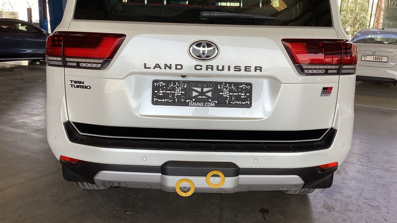 Toyota Land Cruiser 3.5T V6 GR-SPORT 4WD AUTO RA | Guaranteed Warranty | 0 Down Payment