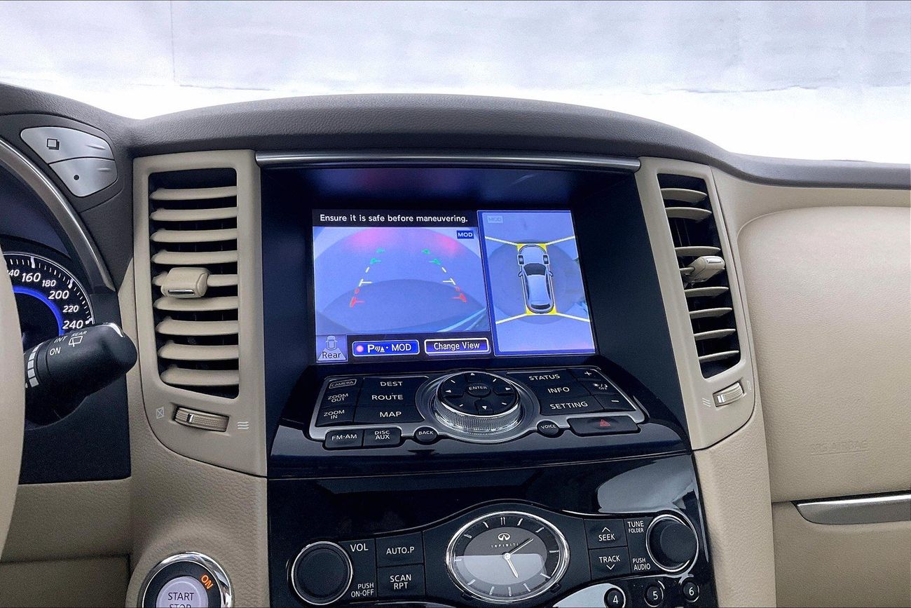 Infiniti QX70 Luxury / Luxe Sensory | Guaranteed Warranty | 0 Down Payment