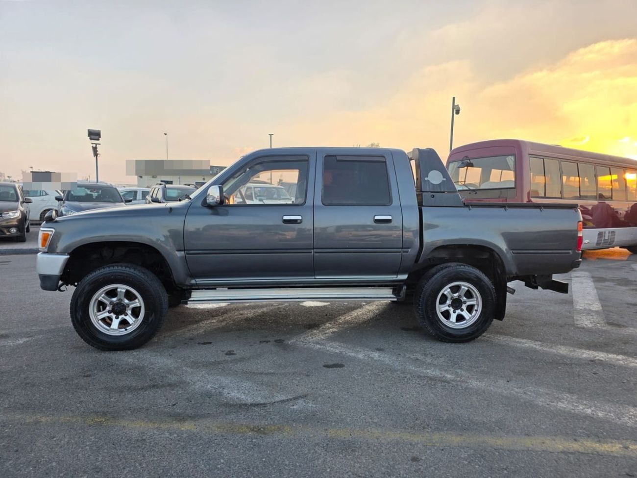 Toyota Hilux TOYOTA HILUX PICKUP RHD 1992 MODEL 2.8 L DIESEL MANUAL(PM11077)