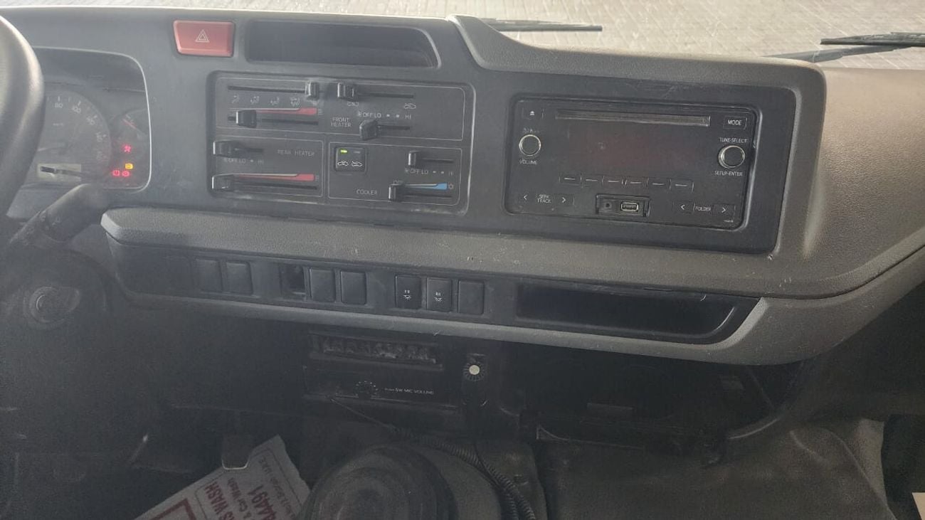 تويوتا كوستر DEISEL/ V6 / 23 SEATS / EXPORT ONLY / LOT# 36238