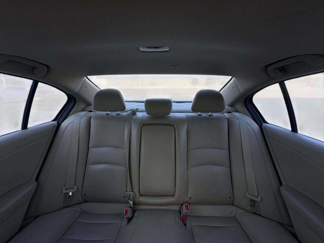 Honda Accord 2.4L I4 A/T | 2017 | GCC SPECS | All Original Paint | AED 990 per month