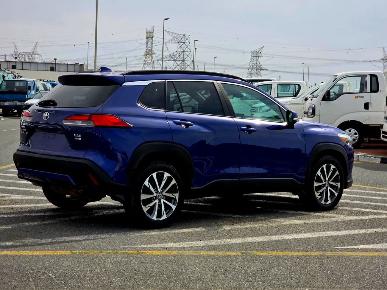 تويوتا كورولا كروس 2.0L XLE (AWD)