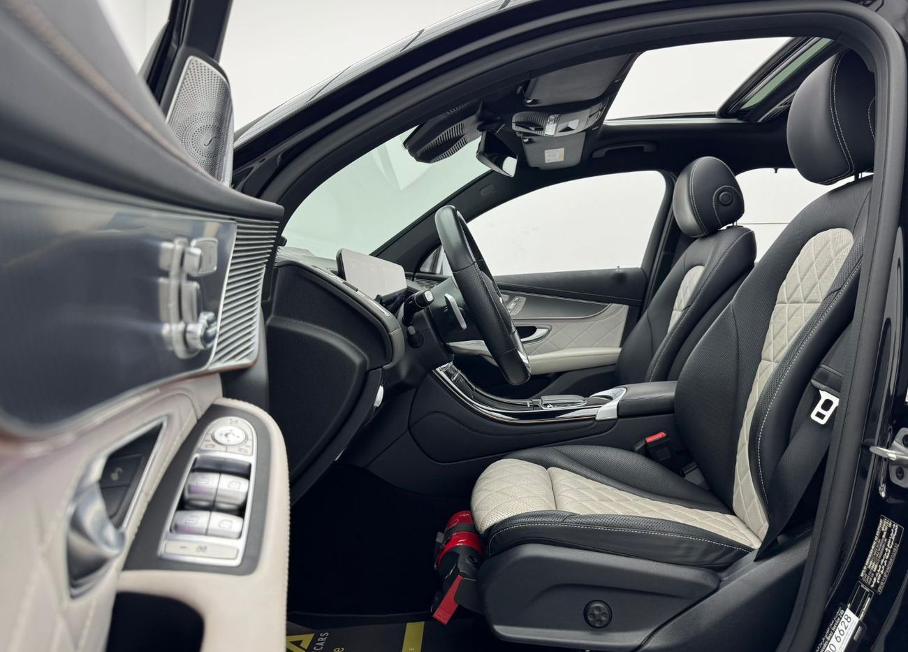 مرسيدس بنز EQC 400 2021 Mercedes-Benz EQC 400 4Matic, 2026 Mercedes Warranty   Service Contract, Service History, GCC