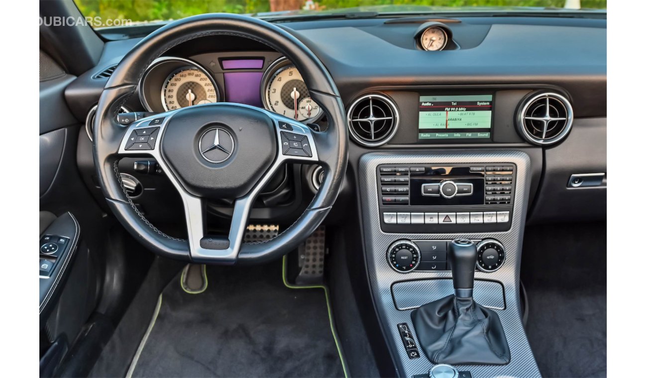 Mercedes-Benz SLK 200 Carbon Edition | 1,939 P.M | 0% Downpayment | Perfect Condition!