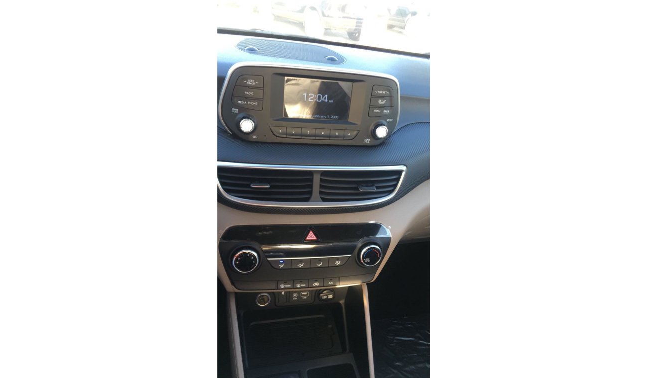 Hyundai Tucson 2.0 with  push start