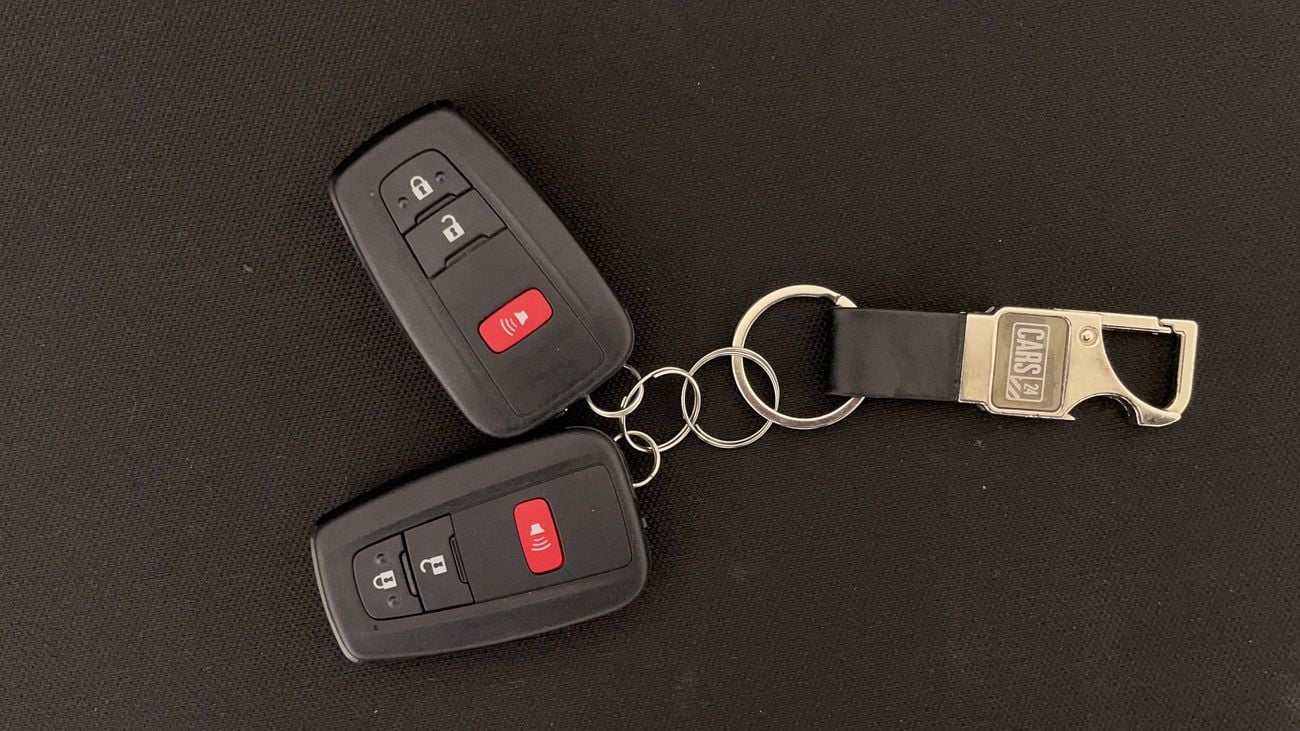 Toyota Corolla Cross HYBRID 1.8 | Zero Down Payment | Home Test Drive