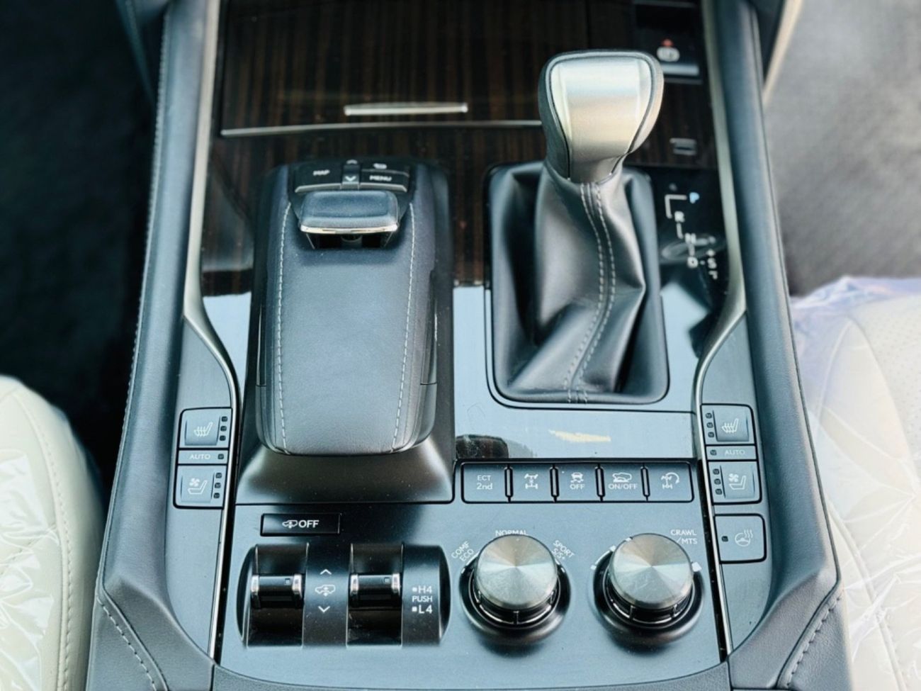 Lexus LX 570 Lexus lx 570 RHD full option top of the range