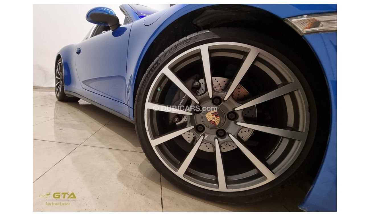 Porsche 911 2015 Porsche 911 TARGA 4, Full Service History, GCC