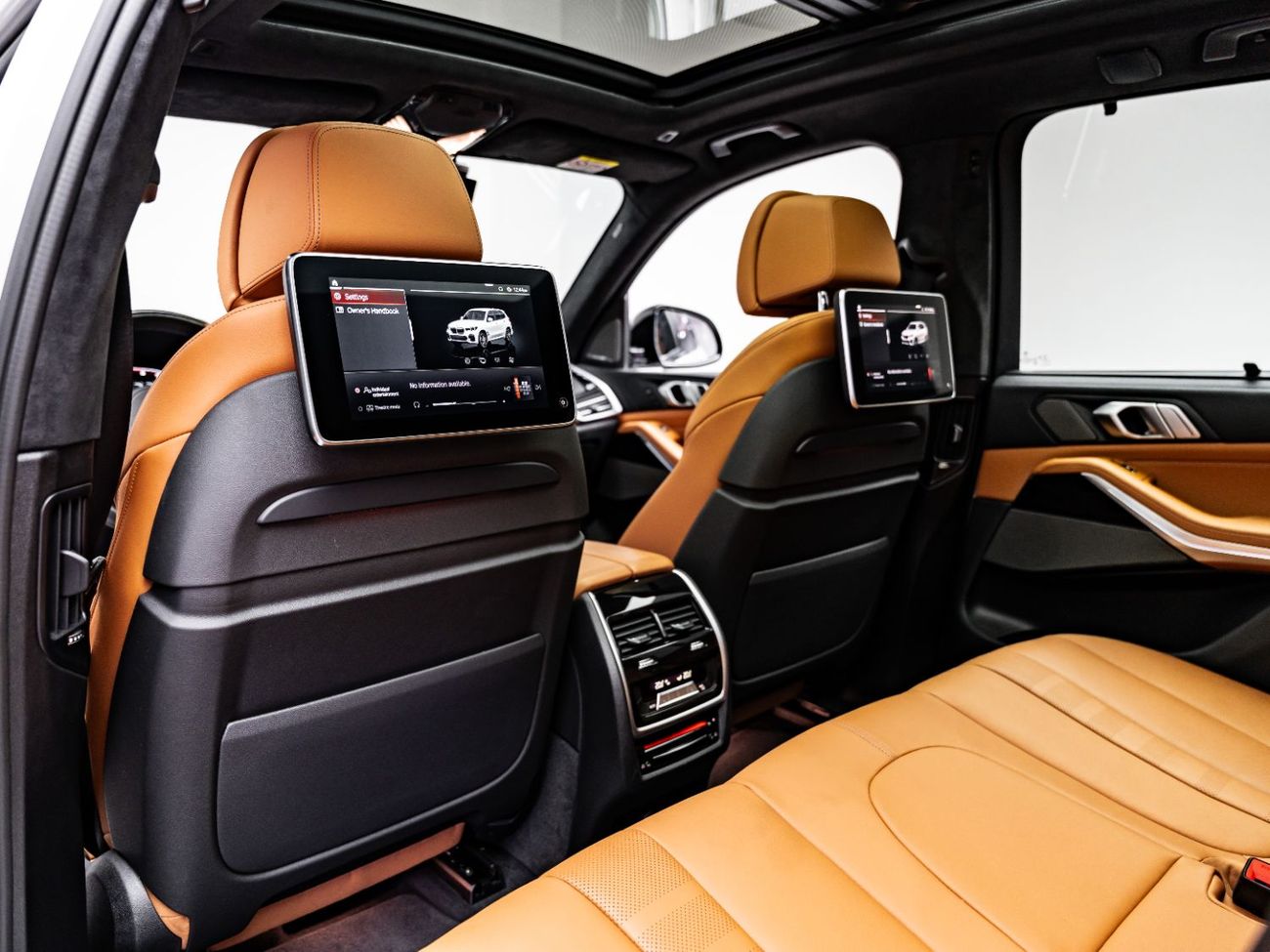 بي أم دبليو X5 M50i 4.4L