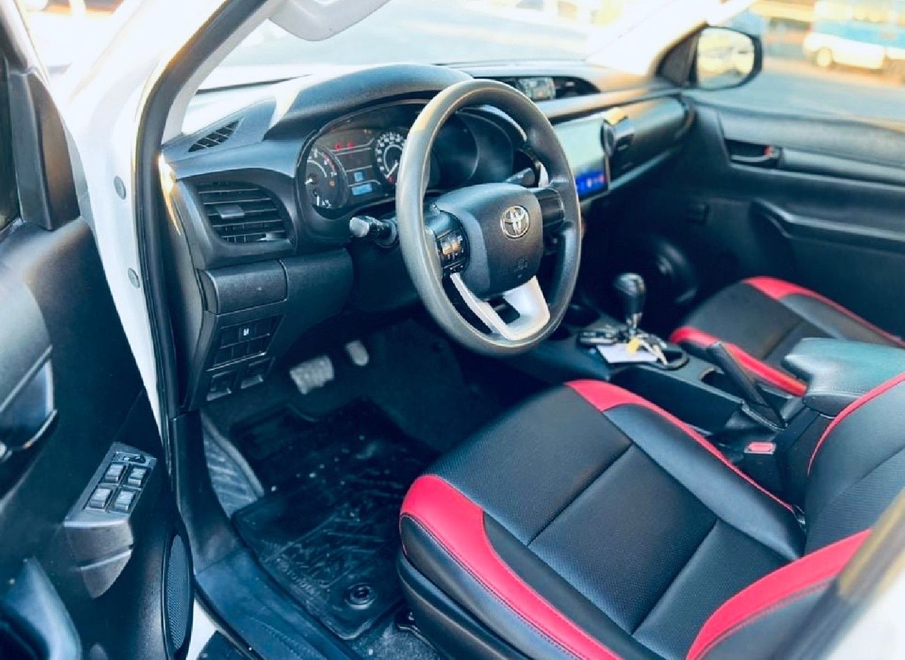 تويوتا هيلوكس 2019 Model GL Advanture Modified - 2.7L V4 - AWD 4x4- 360* CAM - Push Start - Patrol