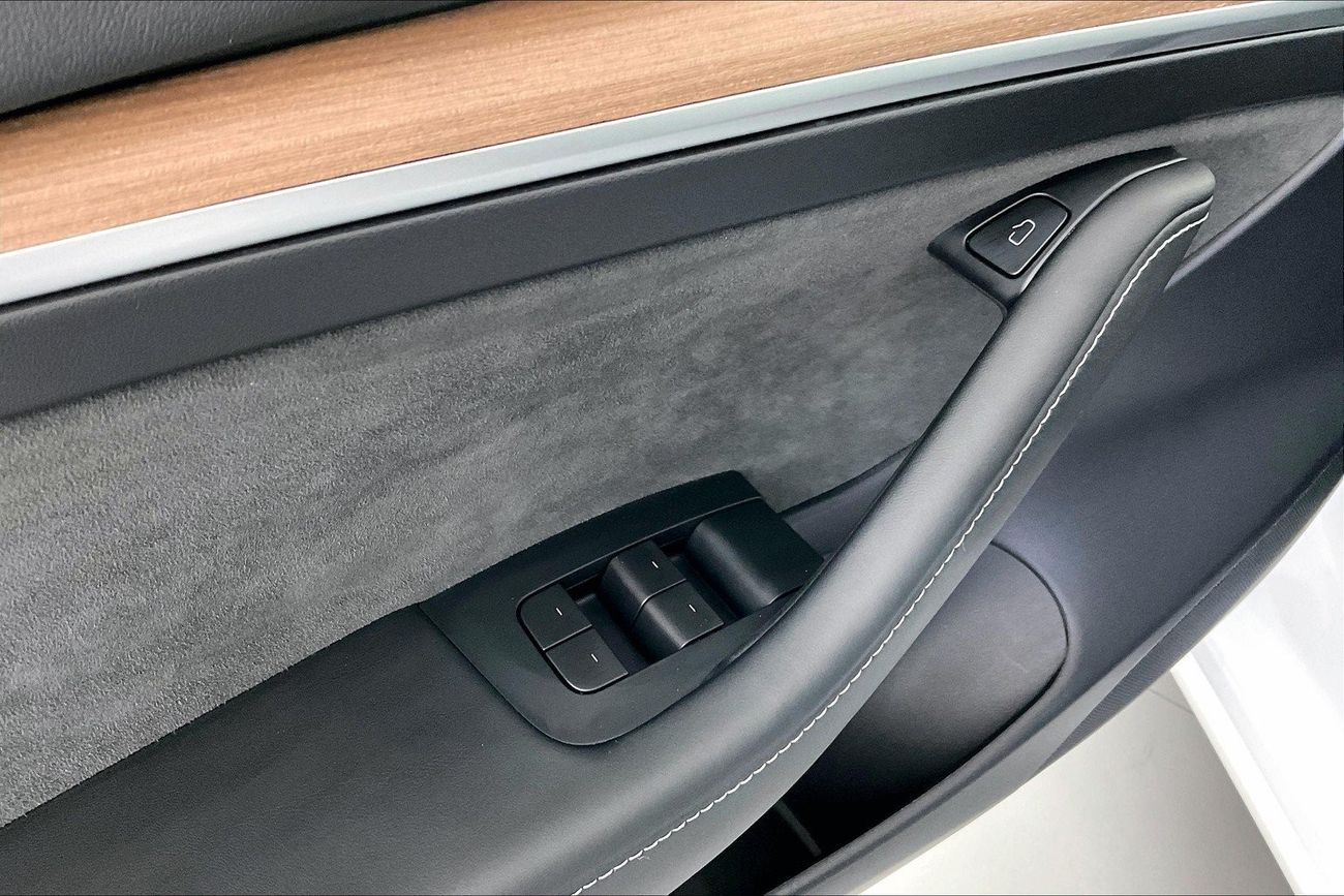 Toyota Corolla Cross XL| 1 year free warranty | Exclusive Eid offer