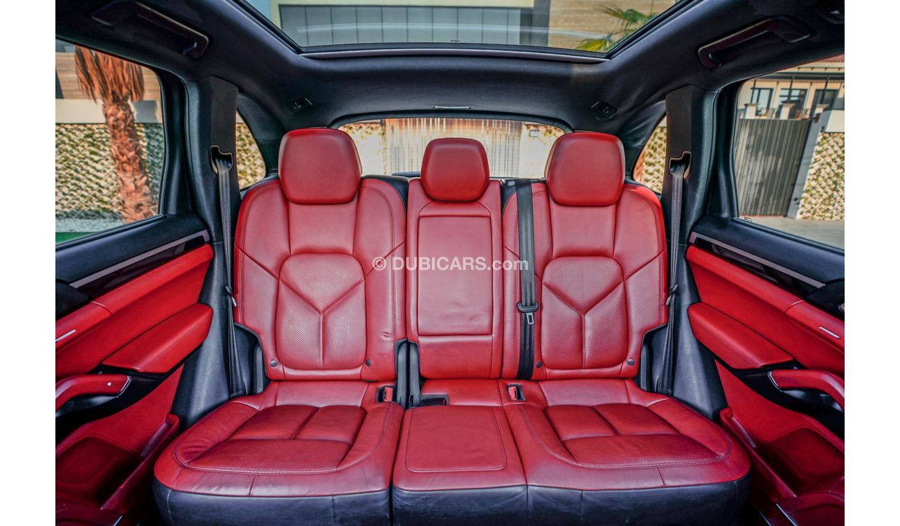 Porsche Cayenne | 2,722 P.M | 0% Downpayment | Full Option | Immaculate Condition!