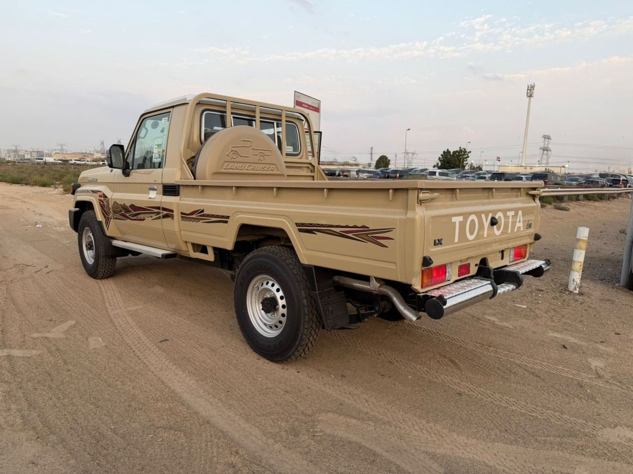 تويوتا لاند كروزر بيك آب LC79 SC 2.8 AT Full 2025