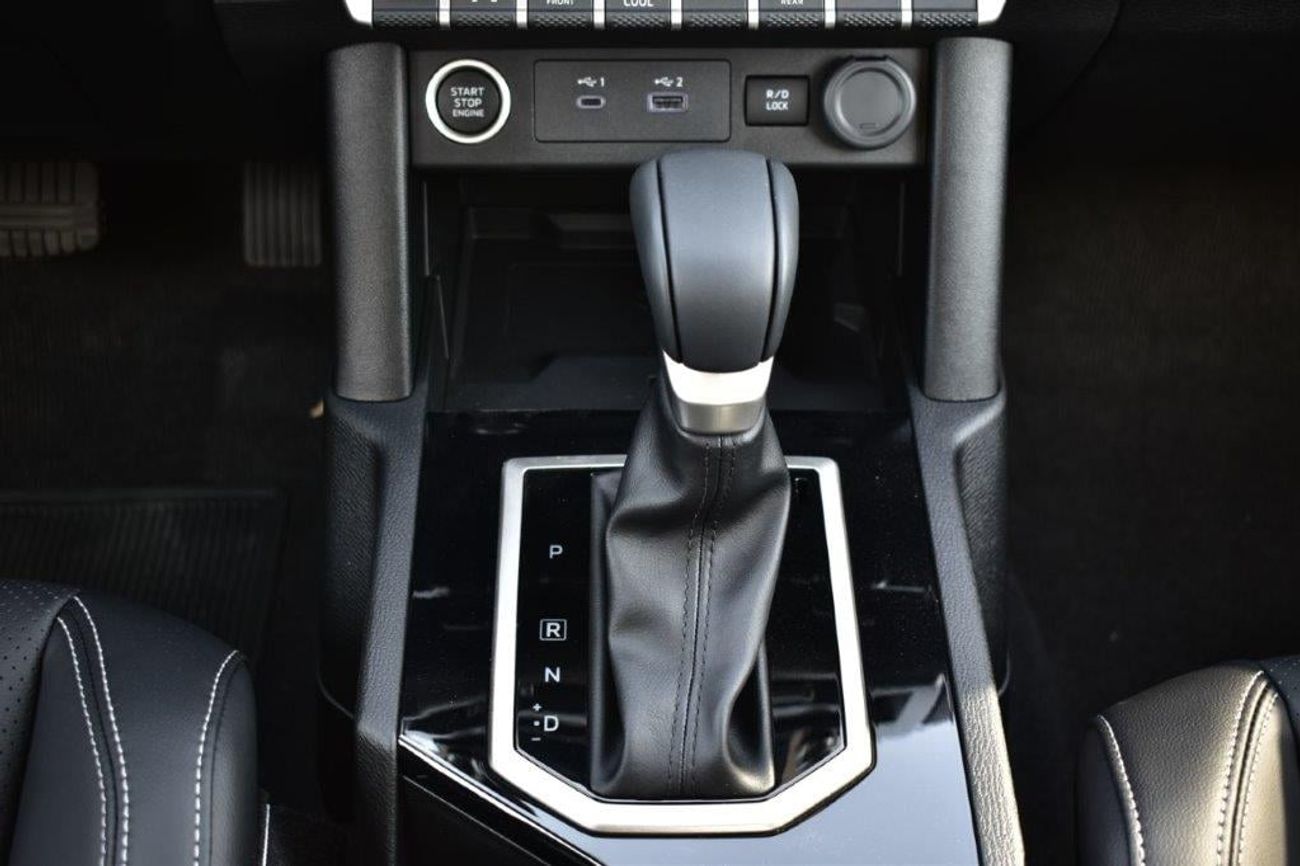 Mitsubishi L200 2025 MODEL MITSUBISHI DOUBLE CAB PICKUP L200 SPORTERO 2.4L DIESEL 4WD AUTOMATIC TRANSMISSION