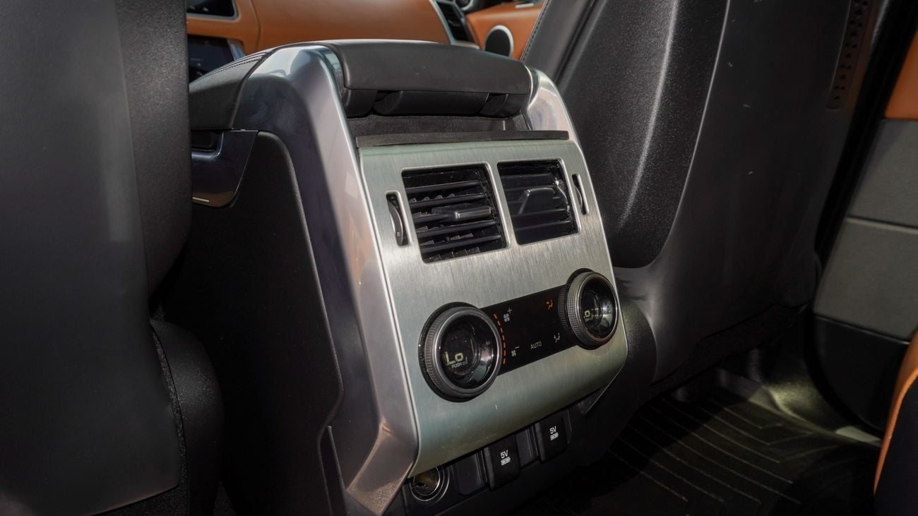 Land Rover Range Rover Sport SVR