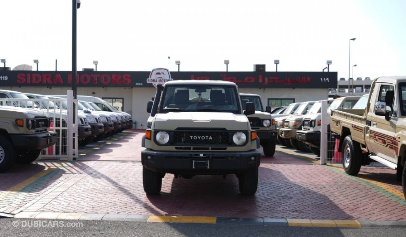 تويوتا لاند كروزر بيك آب TOYOTA LC79 PICKUP DOUBLE CABIN 4.0L PETROL AUTOMATIC TRANSMISSION MODEL 2024 WINCH DIFFLOCK