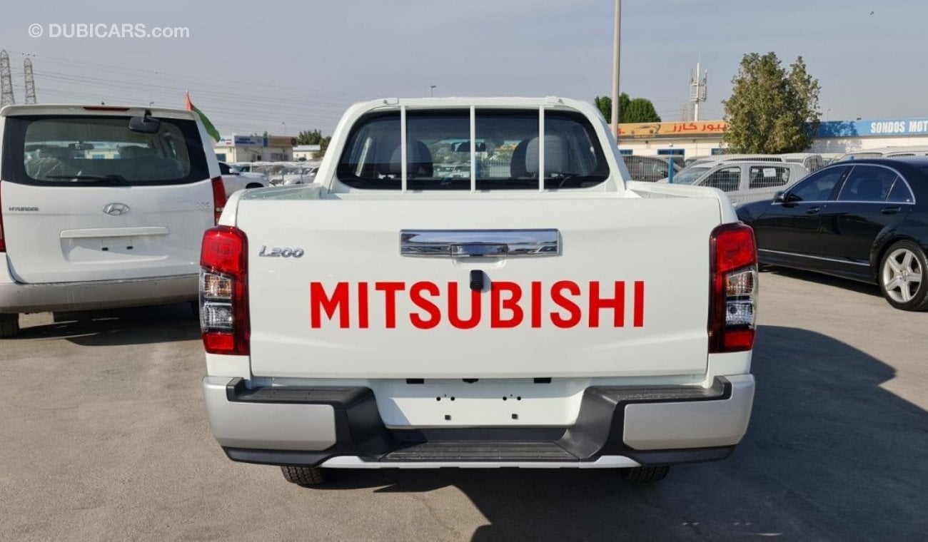 Mitsubishi L200 4x4- 2.4L Petrol - Double Cabin -With camera - M/T GCC- 2022