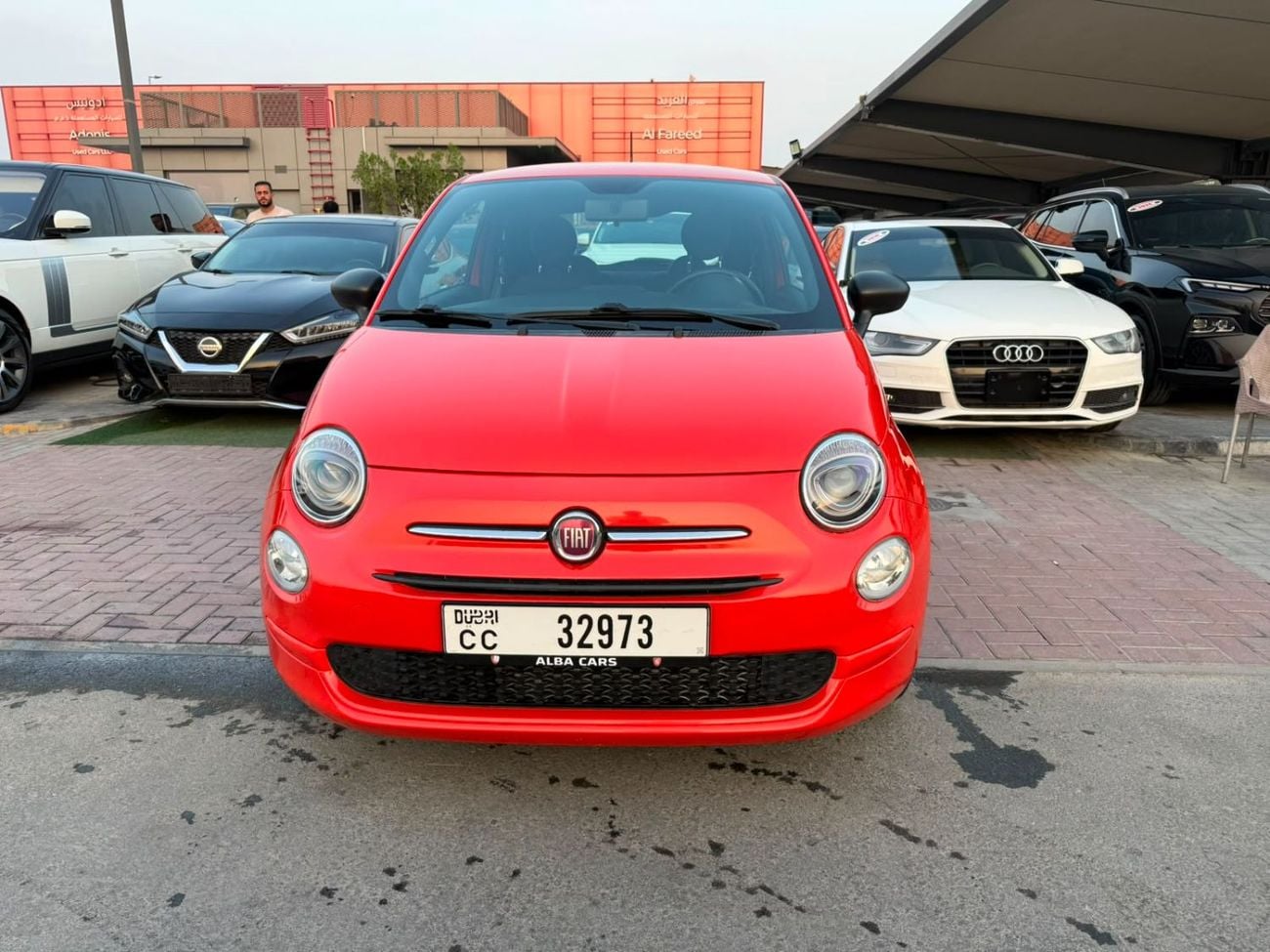 Fiat 500 DOLCEVITA 1.4L 4-cylinder** engine with **100 hp**, 5-speed