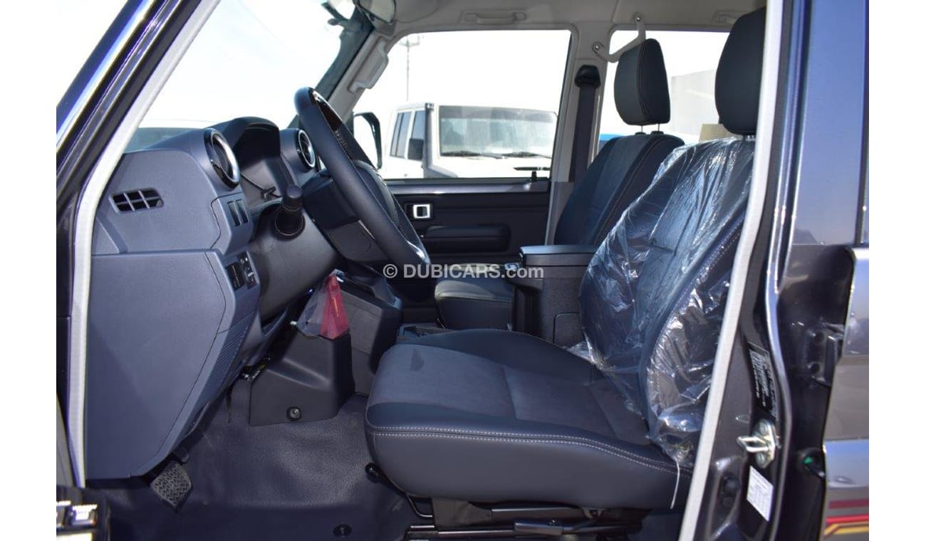 Toyota Land Cruiser Pick Up Double Cab 79 Limited  2.8L Turbo Diesel 4WD Automatic