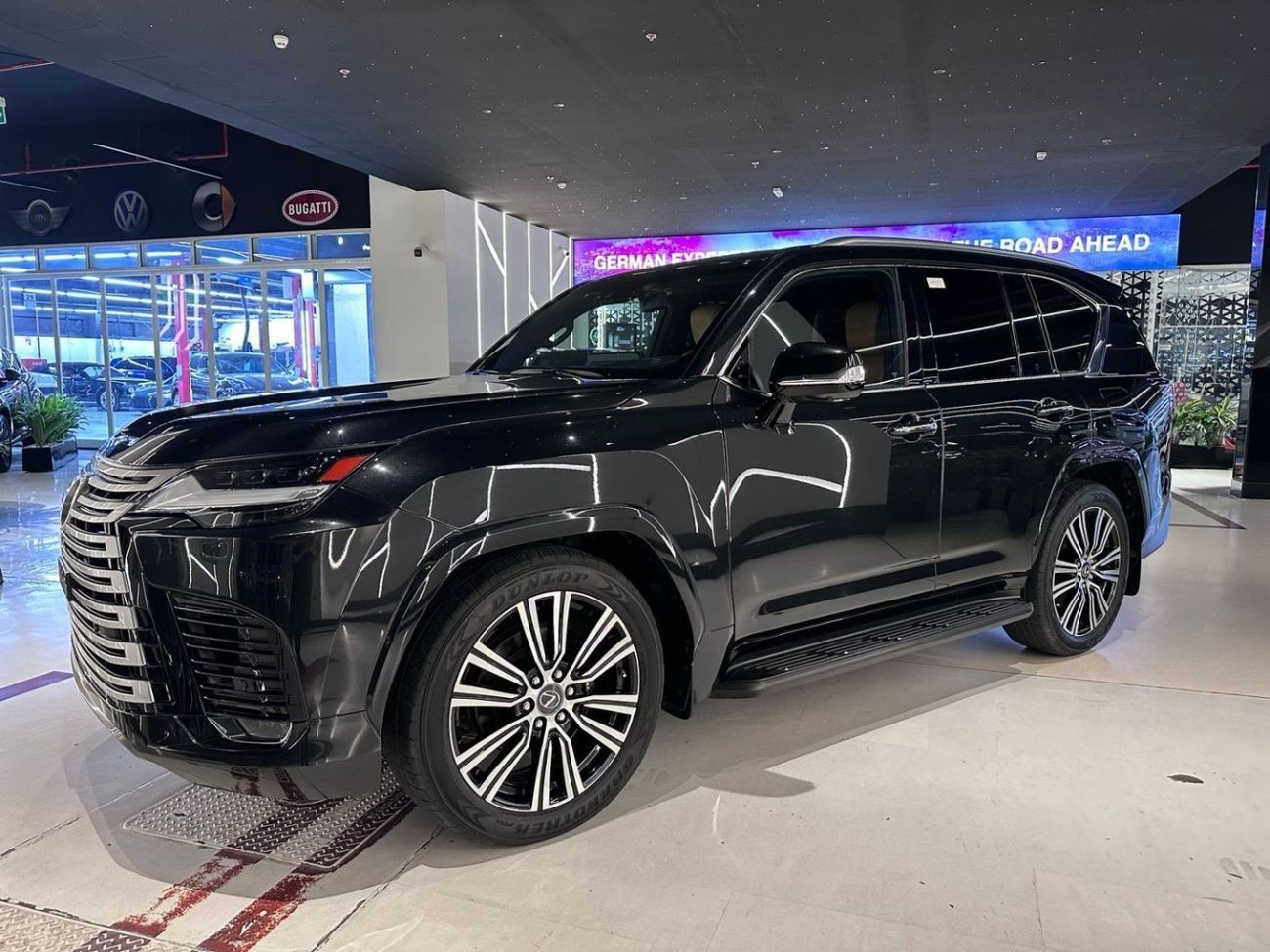 لكزس LX 600 Signature 3.5L ( CYL) 2022 LEXUS LX600 SIGNATURE / GCC / AL FUTTAIM WARRANTY AND SERVICE