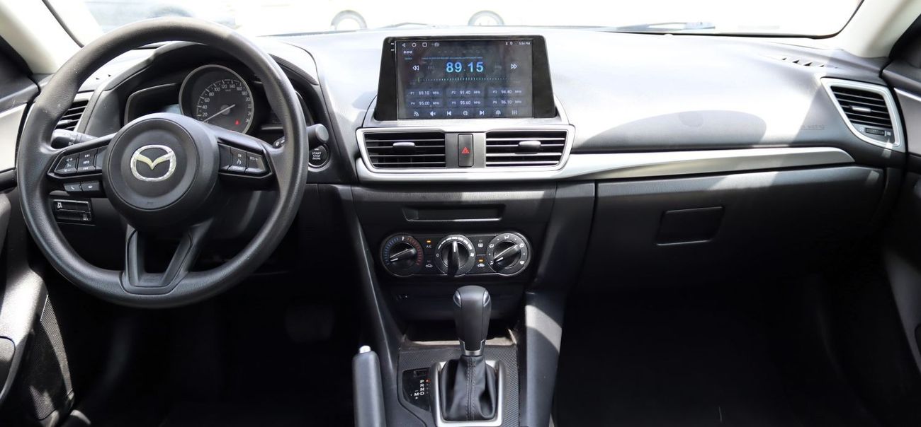 Mazda 3 Comfort Plus ACCIDENTS FREE - GCC - MID OPTION - PERFECT CONDITION INSIDE OUT