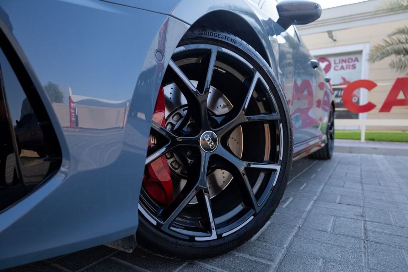 أودي RS3 TFSI quattro 2.5L Sportback