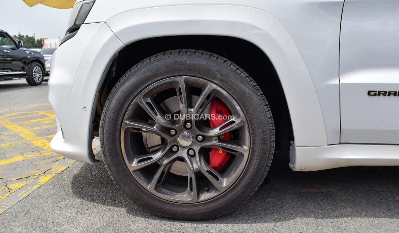 جيب جراند شيروكي SRT